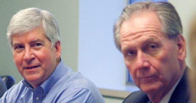 635748949716368830-snyder-and-muchmore